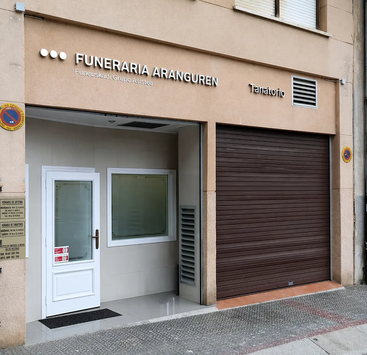 Fachada del Tanatorio de Balmaseda