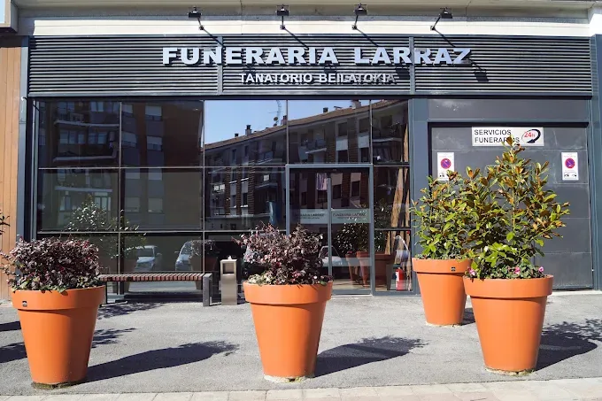 Fachada del Tanatorio Larraz de Amorebieta-Etxano